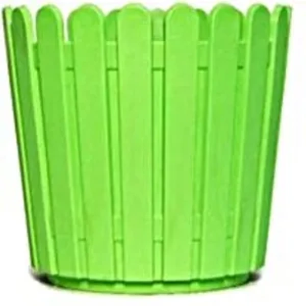 Round Vip Plastic Flower Pot