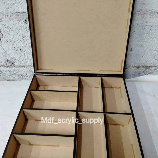 Partition-4+4 Box