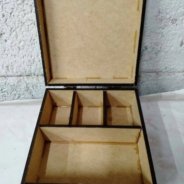 4 Slot Box - 7/7/3"