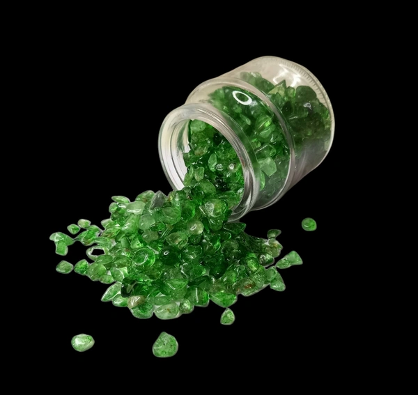 Medium Size Crystal- Green - 1 kg
