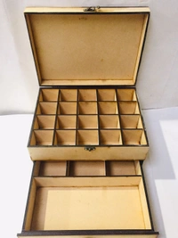 24 Slot Box