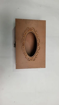 Tissue Holder With Oval Frame  - 8/5/3"