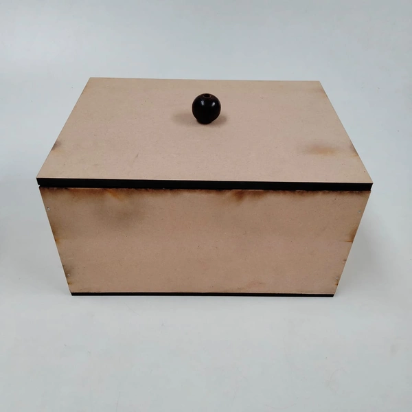 Rectangular Box With Knob - 8/6/4"
