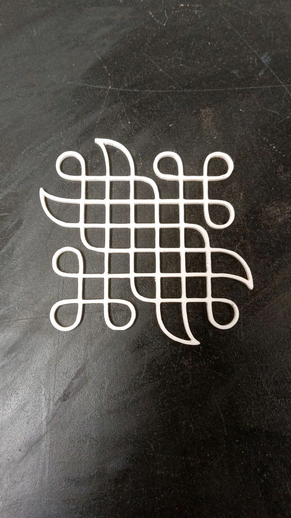 Kolam Cut Out -4 - 4", 2.5mm, Black Acrylic