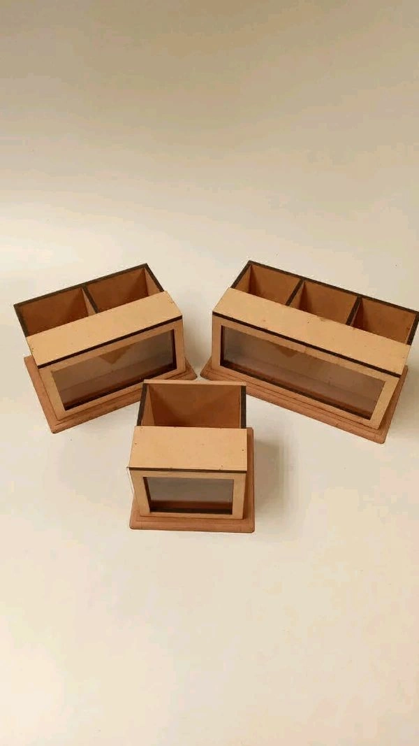 3 Slot Penstand Shadow Box - 9/5/4", 6mm