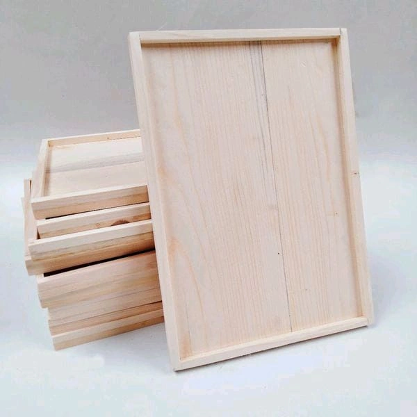 Pinewood Frame - Pinewood Base - 14/10"