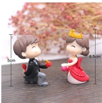 Miniature Couple Proposing Pair