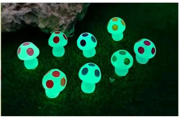 Glow In Dark Miniature Mushroom -9 Pc - 1.6 Cm Ht, 9 Pcs