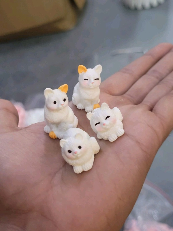 Miniature Cats-4 Pcs