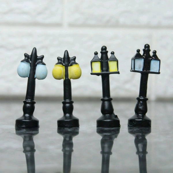 Miniature Lamppost -3 Pcs - 2.1 Inch Height