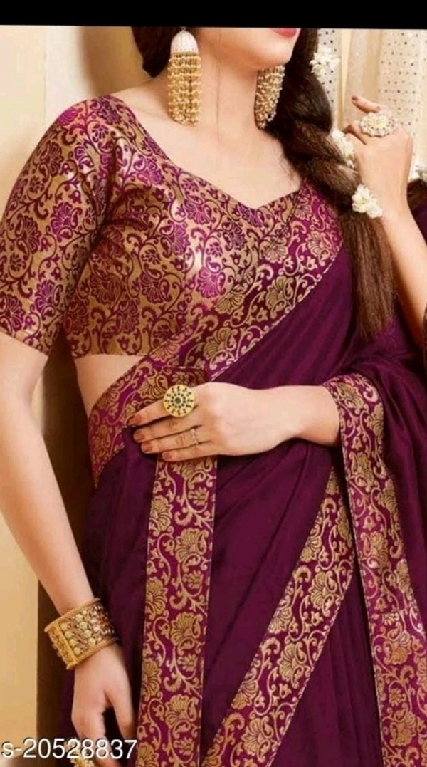 Women Pretty Saree