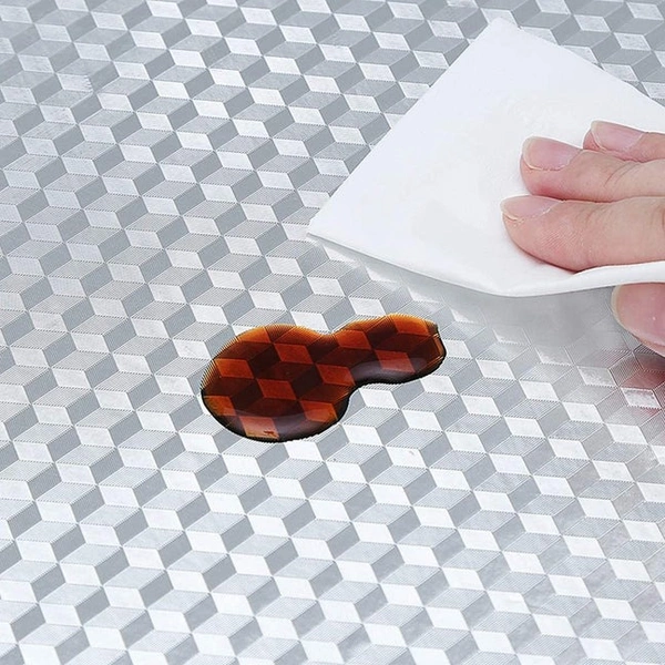 2 METER ALUMINIUM FOIL STICKER USED IN ALL KITCHEN PURPOSES TO PREVENT OILY AND GREASY STAINS OF FOOD WHILE COOKING.