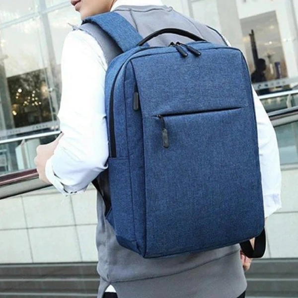 TRAVEL LAPTOP BACKPACK WITH USB CHARGING PORT