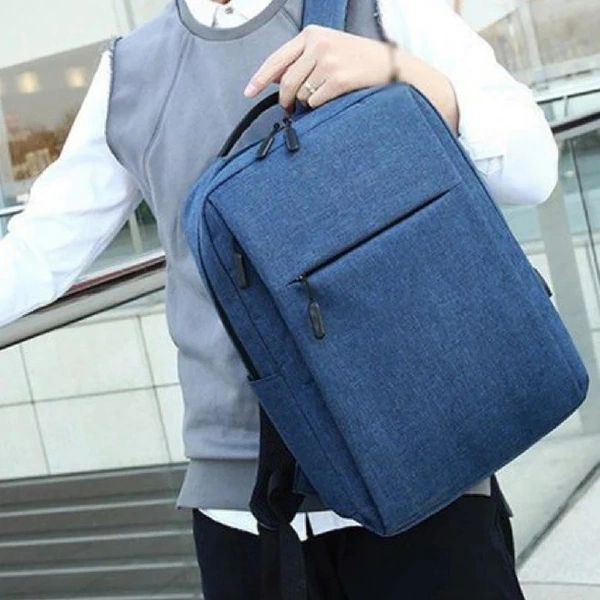 TRAVEL LAPTOP BACKPACK WITH USB CHARGING PORT