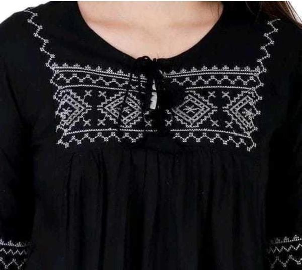 Jaya Garment Embroidery tops - Black, L
