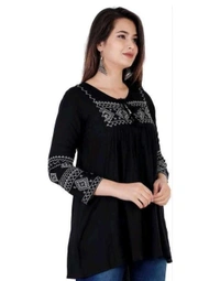 Jaya Garment Embroidery tops - Black, XL