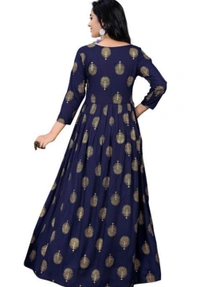 Trendy Women's FOIL LONG GOWN - Cherry Pie, M