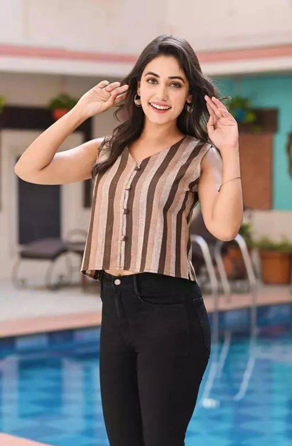 Rennede designed Cotton Sleeveless Tops For Women - S