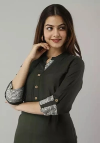 Women's Solid Rayon Kurti - XXXL