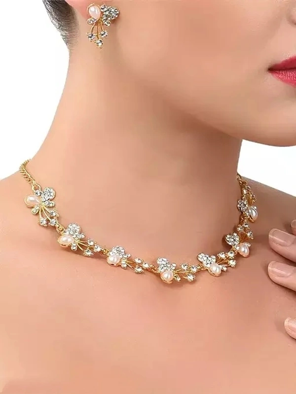 Gold Plated necklace set with combination of pearls and diamond
