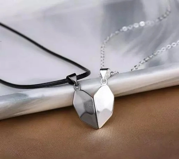 Couple Lockets | His Her Heart Trend Lockets | Magnet Heart Lockets | Gifts For Couples | Lockets For WOmen | MEn Lockets | Gifts FOr Girlfriend Partner LoverBase Metal : Alloy