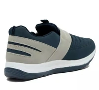 Asian Green Solid Running Shoes For Men - 7