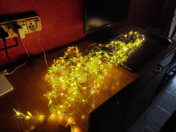 Leaf Curtain Light Size: 14 feet Long. 3.5 feet Height