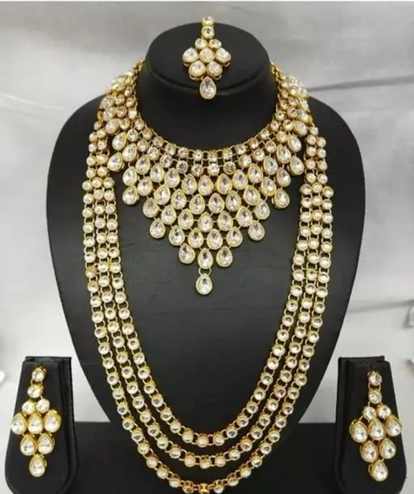 Diamond Fitted Jewellery Set