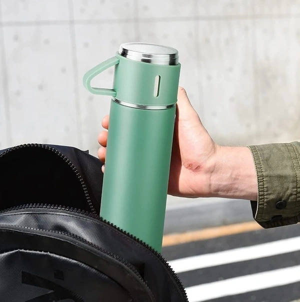 Vacuum Flask Set - 500ml with 3 Cups, Insulated Double Layer Thermos for Tea Coffee Water, Travel-Friendly, Ideal for Gifting - Green (Customizable)