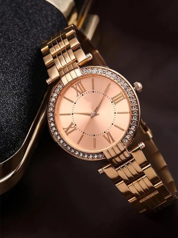 Analog Women's Watch