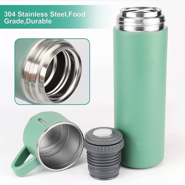 Vacuum Flask Set - 500ml with 3 Cups, Insulated Double Layer Thermos for Tea Coffee Water, Travel-Friendly, Ideal for Gifting - Green (Customizable)