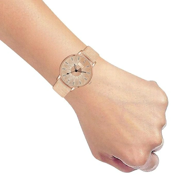 Leather Strap Ladies and Girls Analog Watch for Women (MT-312-To-317)
