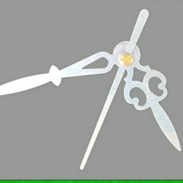 Mini Clock Hands2 - Silver - 5*6.5*7 cm
