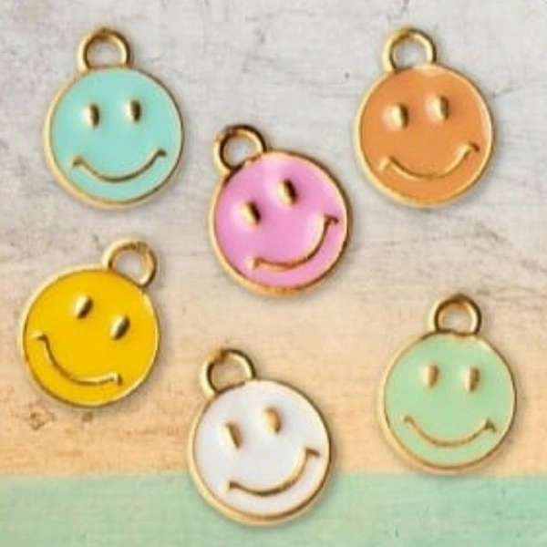 Smiley Charms - Gold