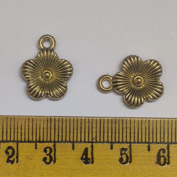 Flower Gold Charm 2