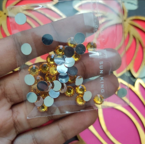 Diamond gold beads