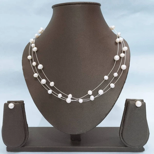 3 Layer Pearl Invisible Necklace Set