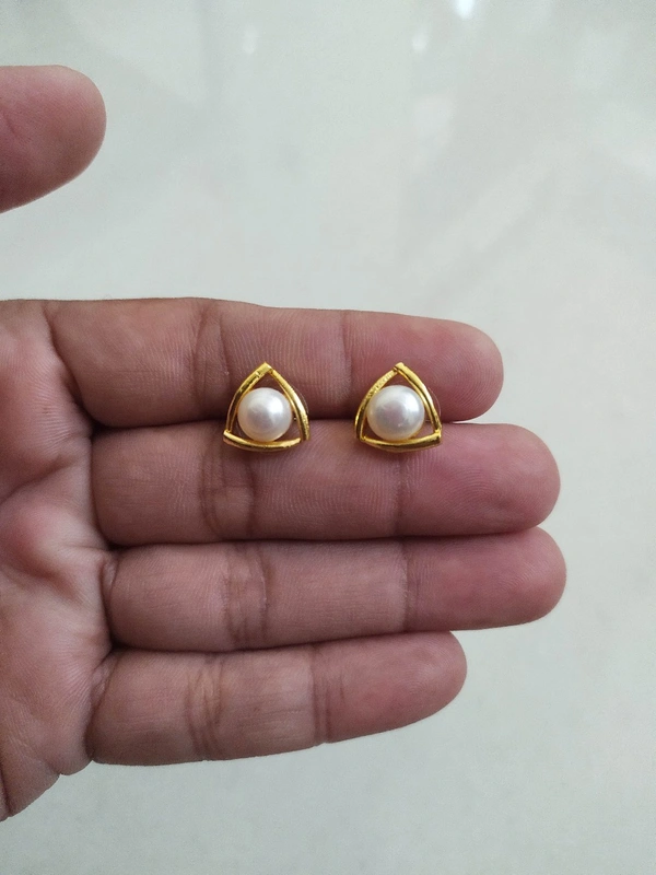 Pearl Earrings - PE143 - Gold, White