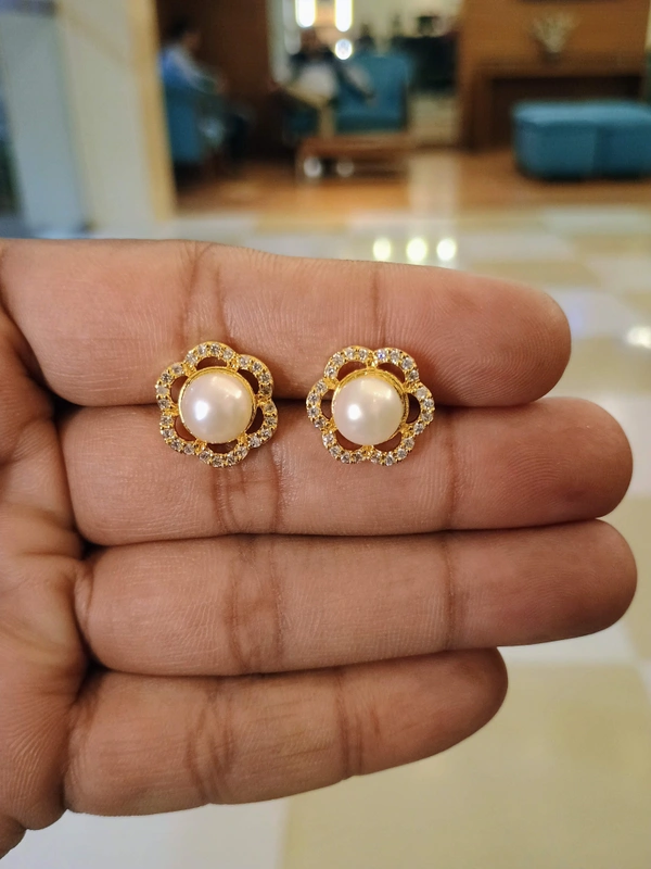 Pearl Earring - PE107 - Golden, White, 4 MM