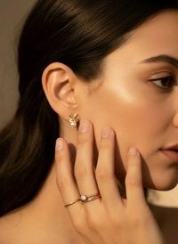 Pearl Earrings PE157 - Gold, White, 4 MM