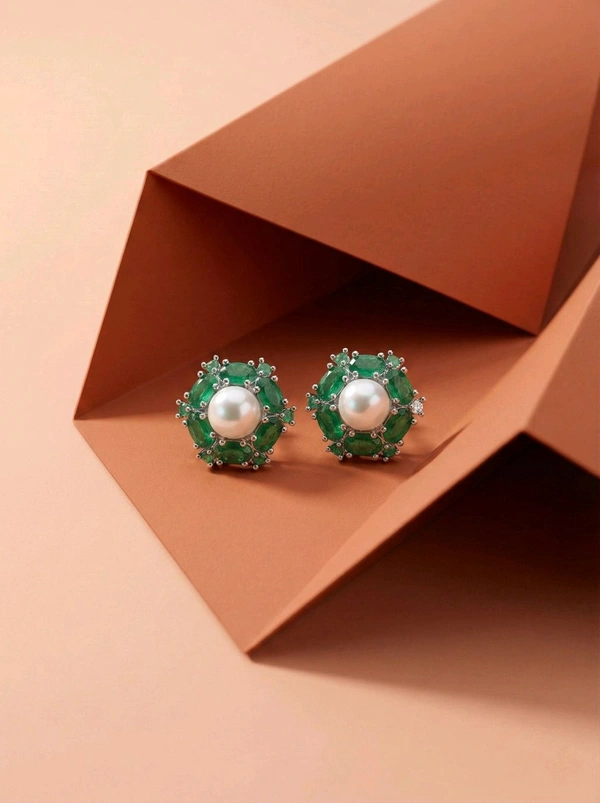 Pearl Earrings - PE130 - White, Silver, 4 MM