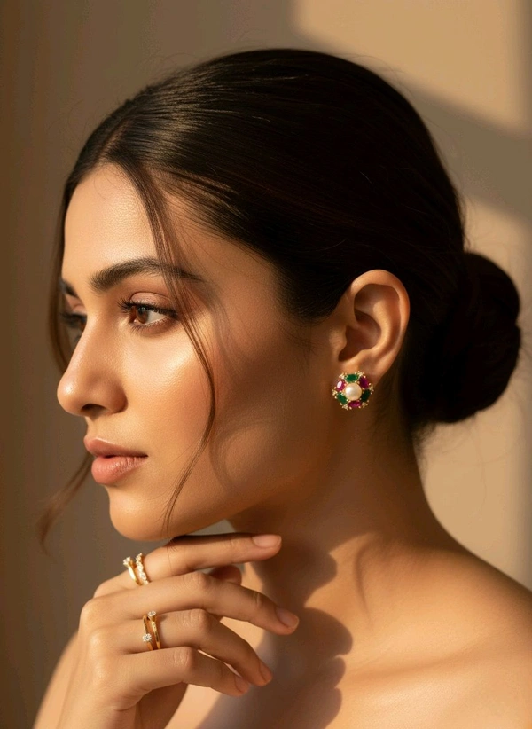 Pearl Earrings - PE133 - Gold, White, 4 MM