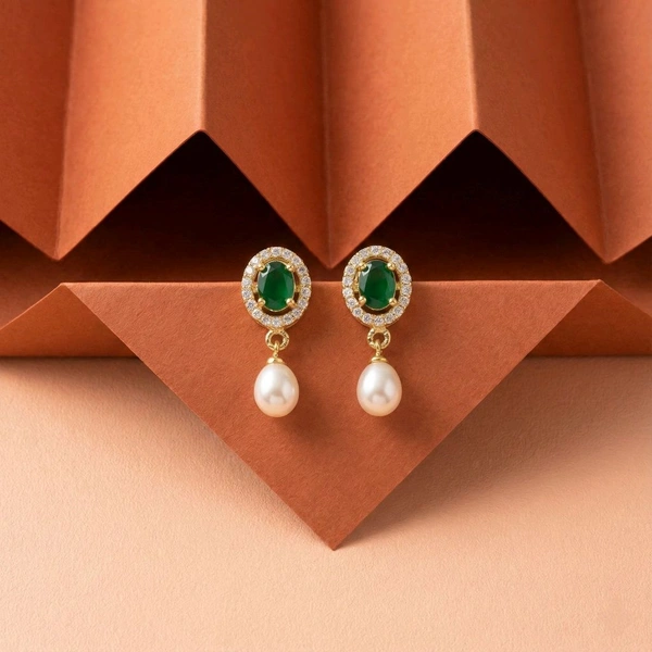 Pearl Earrings - PE155 - Gold, White, 4 MM