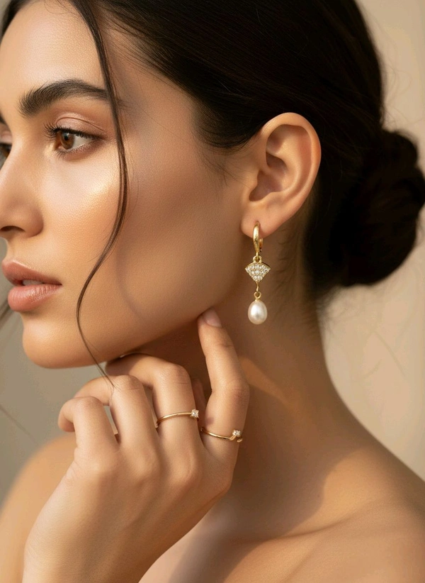 Pearl Earrings - PE161 - Gold, White, 4 MM