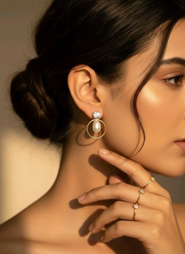 Pearl Earrings - PE166 - Gold, White, 4 MM