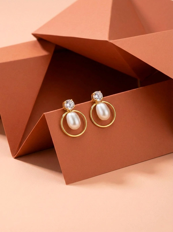 Pearl Earrings - PE166 - Gold, White, 4 MM