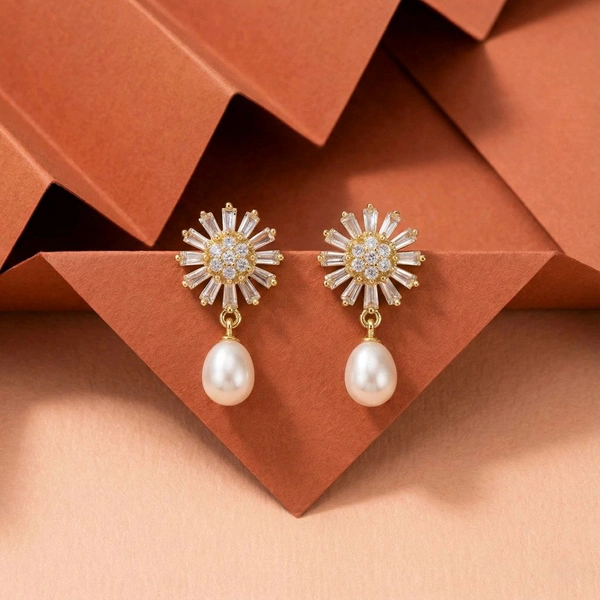 Pearl Earrings - PE167 - Gold, White, 4 MM