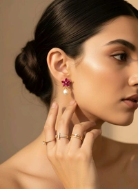 Pearl Earrings - PE171 - Gold, 4 MM, White