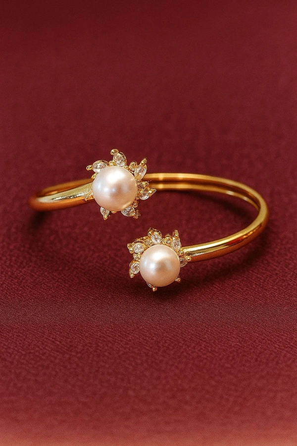 Pearl Bracelet - PB153 - Adjustable, Web Orange, White