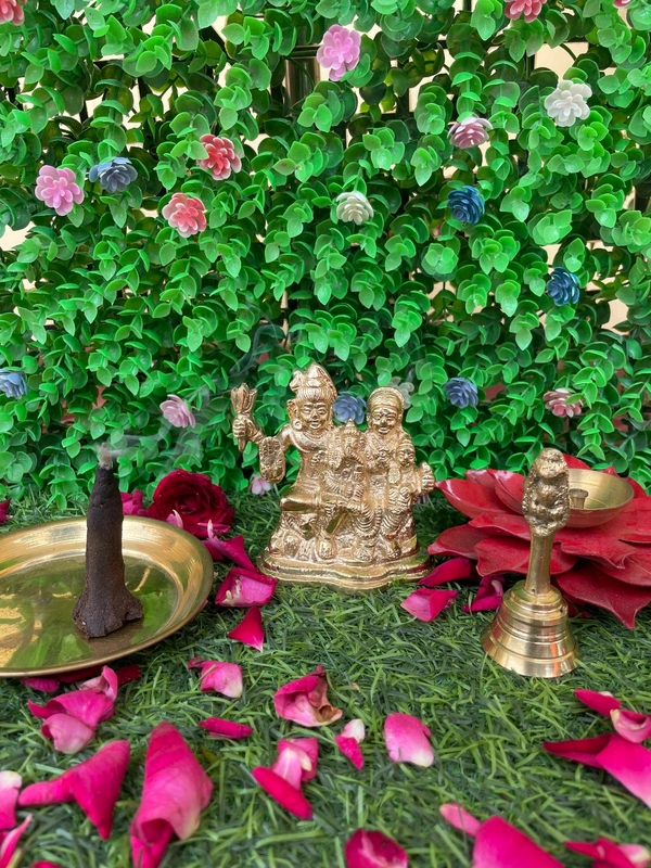 VIKRAM METAL  Brass Shiv Parvati Murti - 3.5 inch, GOLDEN
